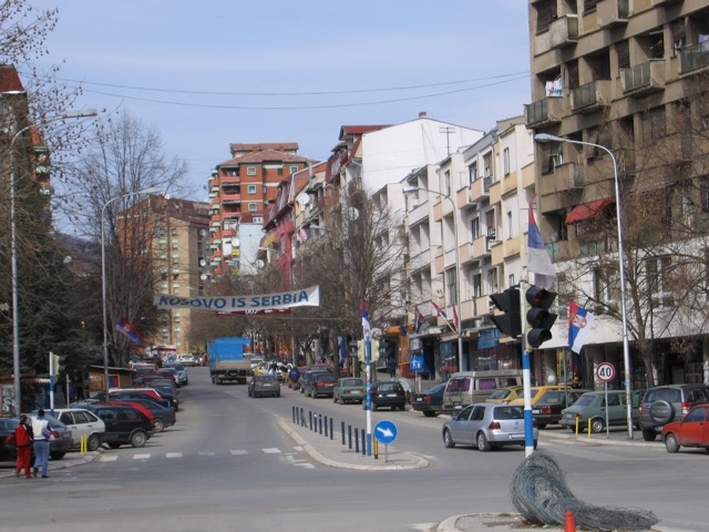 Mitrovicë, entrée du quartier serbe