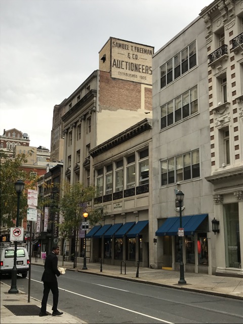 Philadelphia – Chestnut St / S Letitia St